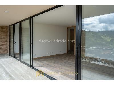 Casa de 3 alcobas en venta en Sajonia, Rionegro, 329 m² · foto 11 de 16