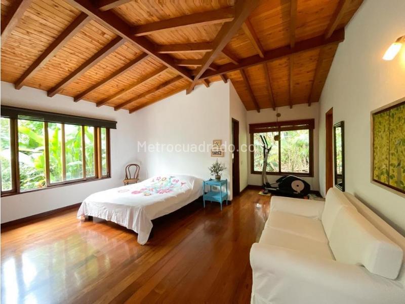 Casa Espectacular de 2 Alcobas en Arriendo en Envigado - 2