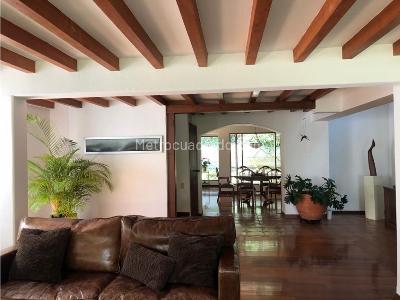 Casa de 2 alcobas en arriendo en Envigado, Medellín, 280 m² · foto 4 de 20