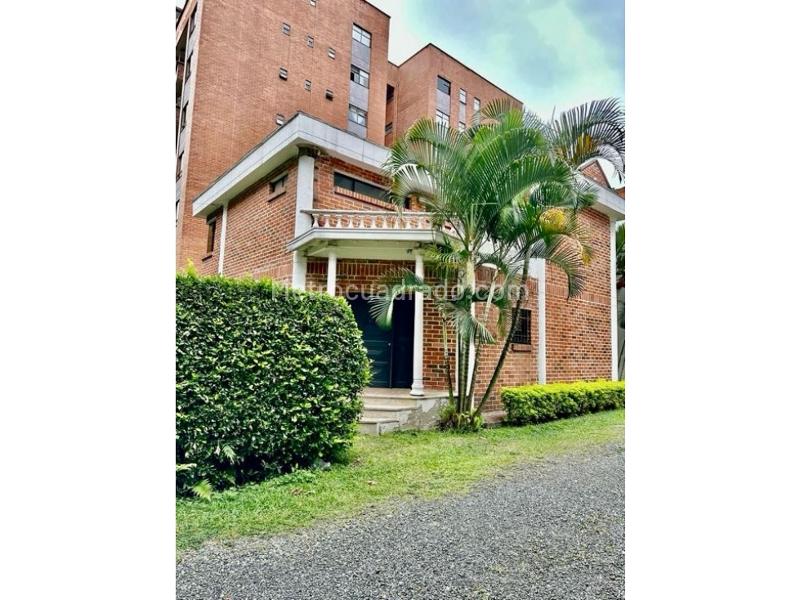 Casa de Ensueño en Alquiler en Envigado - 2