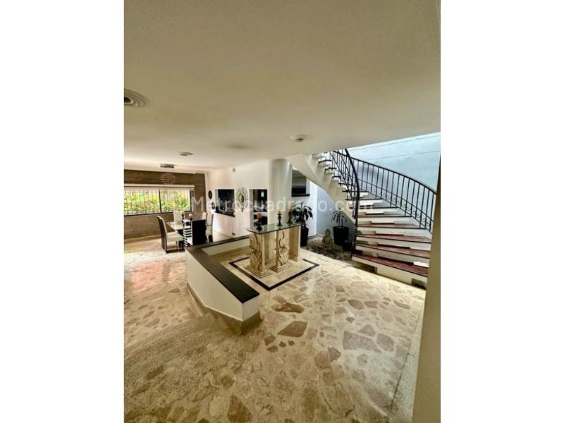 Casa de Ensueño en Alquiler en Envigado - 4