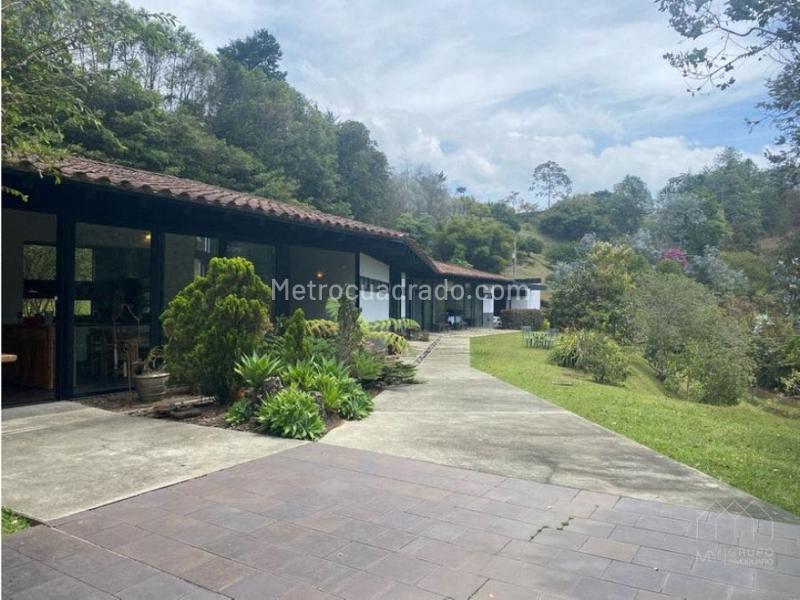 4BR House in La Fe (375 m²) - 3