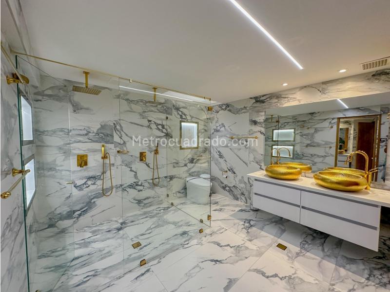 Modern 3-Level 3BR House with Jacuzzi in Alto De Las Palmas - 3