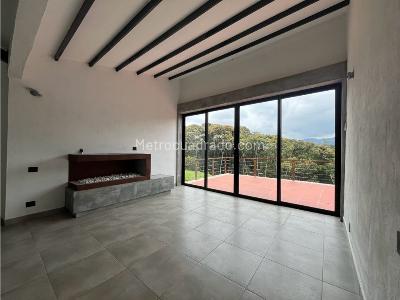 Casa en arriendo en Cabeceras, Rionegro · foto 3 de 13