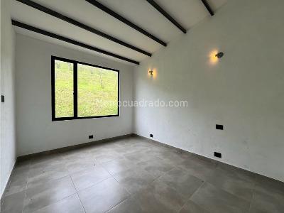 Casa en arriendo en Cabeceras, Rionegro · foto 9 de 13