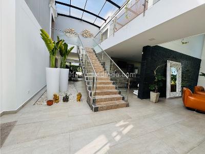 Casa de 5 alcobas en arriendo en Llanogrande, Rionegro, 900 m² · foto 20 de 20