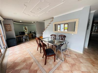 Casa de 5 alcobas en arriendo en Autopista Med Bog, Rionegro, 1464 m² · foto 7 de 20