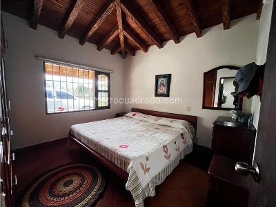 Casa de 5 alcobas en arriendo en El Tablazo, Rionegro · foto 8 de 12