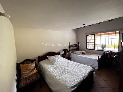 Casa de 5 alcobas en arriendo en El Tablazo, Rionegro · foto 10 de 12