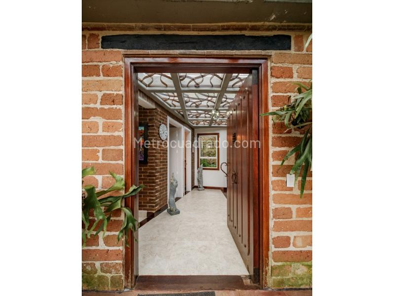 Casa de 5 Alcobas en Envigado El Escobero con Habitación de Servicio - 4