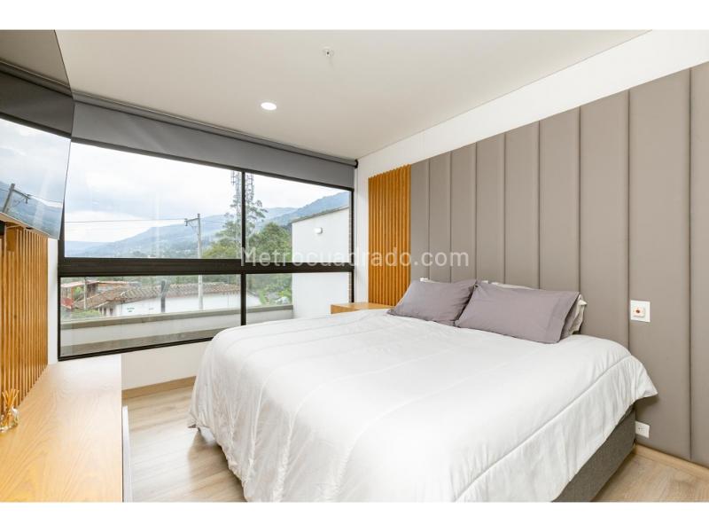 2BR Apartment in Escobero (102 m²) - 5