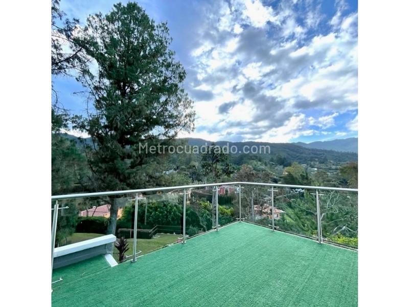 4BR House in El Retiro (241 m²) - 2