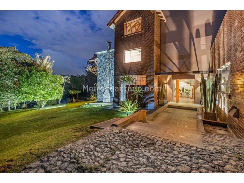 5BR Apartment in Alto Palmas (8000 m²) - 4