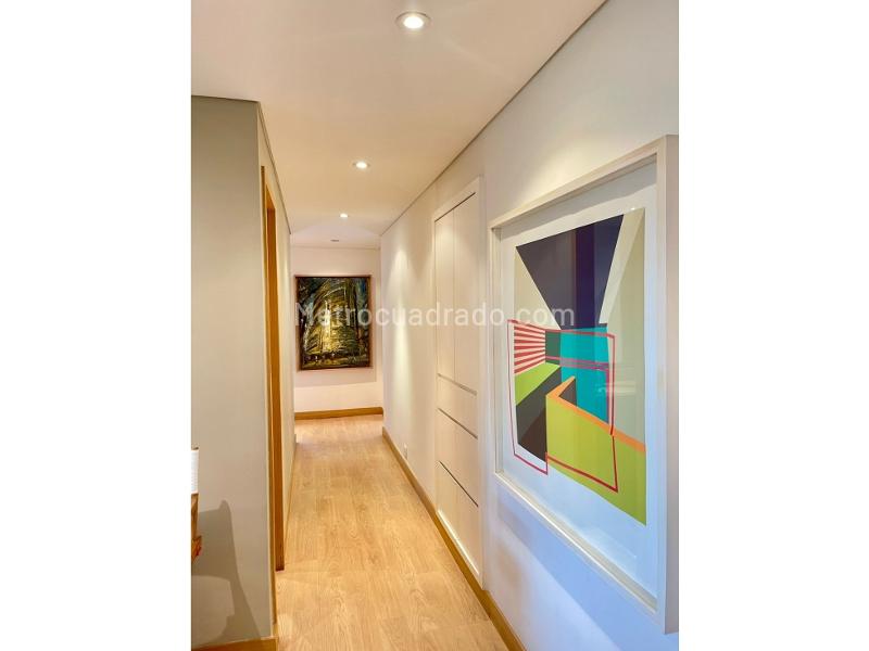 Stylish 2BR Apartment in Poblado San Lucas - 9