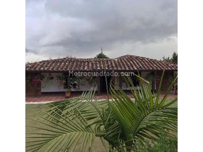 Casa de 3 alcobas en venta en Alcala, Envigado · foto 11 de 20