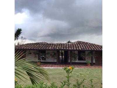 Casa de 3 alcobas en venta en Alcala, Envigado · foto 13 de 20