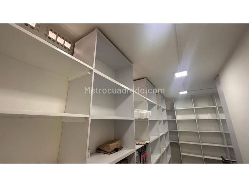 Stunning 3BR House with Garages in Poblado San Lucas - 9