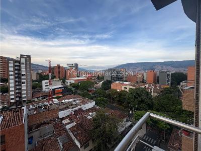 Apartamento de 4 alcobas en venta en Laureles, Medellín, 245 m² · foto 5 de 20