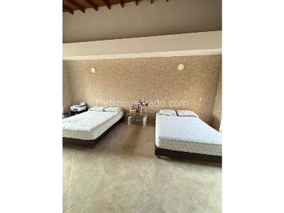 Apartamento de 4 alcobas en venta en Laureles, Medellín, 245 m² · foto 17 de 20
