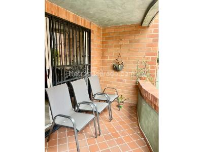 Apartamento en venta en Laureles, Medellín · foto 3 de 19