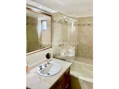 Apartamento en venta en Laureles, Medellín · foto 13 de 19