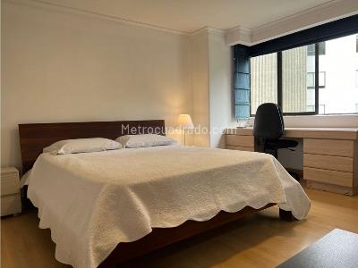 Apartamento en venta en El Poblado, Medellín · foto 9 de 20