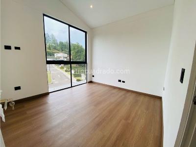 Casa de 4 alcobas en venta en Rionegro, Rionegro, 215 m² · foto 9 de 19