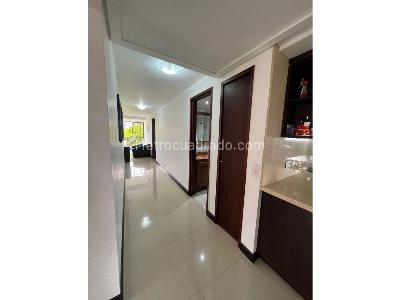 Apartamento de 4 alcobas en venta en El Poblado, Medellín, 200 m² · foto 8 de 17