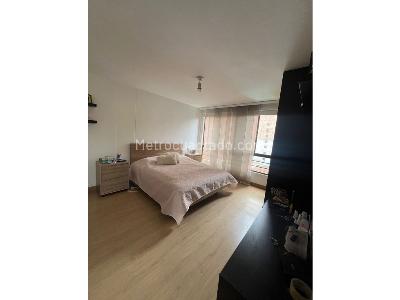 Apartamento de 4 alcobas en venta en El Poblado, Medellín, 200 m² · foto 10 de 17