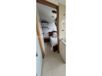 Apartamento de 4 alcobas en venta en El Poblado, Medellín, 200 m² · foto 15 de 17