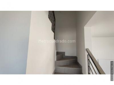 Casa de 3 alcobas en venta en Barrio Blanco, Rionegro, 225 m² · foto 5 de 19