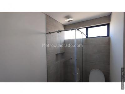 Casa de 3 alcobas en venta en Barrio Blanco, Rionegro, 225 m² · foto 14 de 19