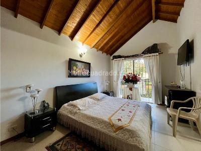 Casa de 3 alcobas en venta en San Antonia De Pereira, Rionegro, 138 m² · foto 2 de 14