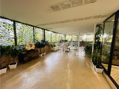 Apartamento de 4 alcobas en venta en El Poblado, Medellín, 425 m² · foto 12 de 20
