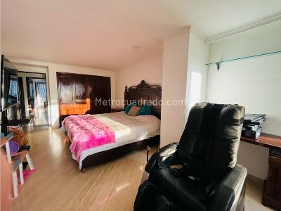 Apartamento de 4 alcobas en venta en El Poblado, Medellín, 425 m² · foto 15 de 20