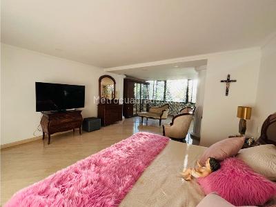 Apartamento de 4 alcobas en venta en El Poblado, Medellín, 425 m² · foto 20 de 20