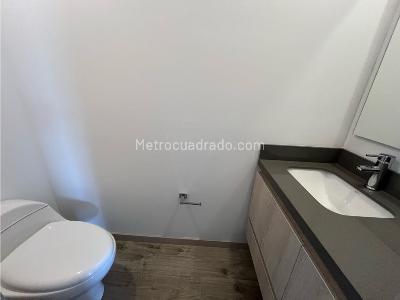Apartamento de 2 alcobas en venta en El Poblado, Medellín, 104 m² · foto 13 de 20