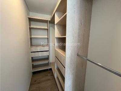 Apartamento de 2 alcobas en venta en El Poblado, Medellín, 104 m² · foto 14 de 20