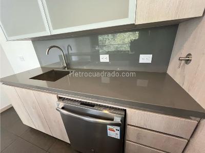 Apartamento de 2 alcobas en venta en El Poblado, Medellín, 104 m² · foto 17 de 20