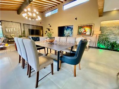 Casa de 4 alcobas en arriendo en Ojo De Agua, Rionegro · foto 3 de 20