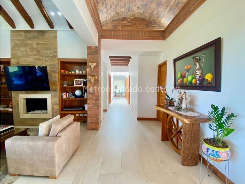 4BR House in Llanogrande (5200 m²) - 4