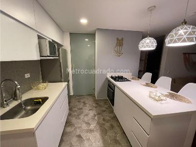 Apartamento de 2 alcobas en arriendo en El Poblado, Medellín, 72 m² · foto 10 de 20