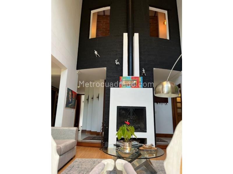 Elegant 4BR House with Pool in Envigado - 8