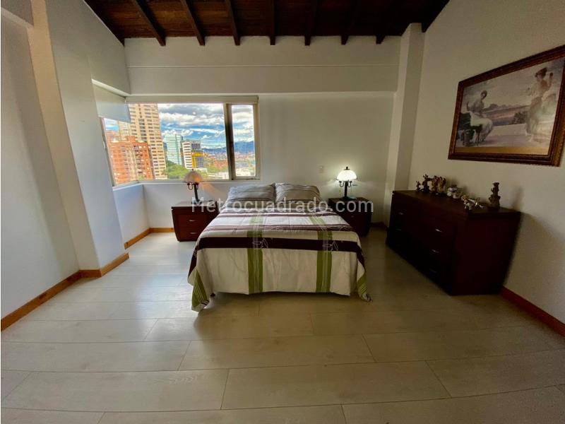 Apartamento Amoblado de 4 Alcobas cerca al Mall San Diego - 7