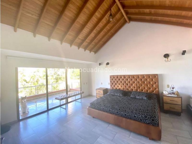 Espectacular Casa de 4 Alcobas en Medellín - 8