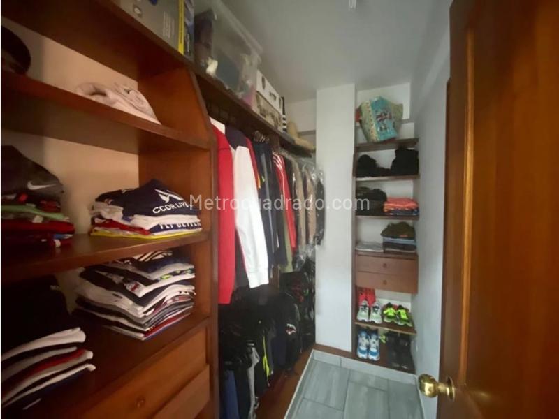 Espectacular Casa de 4 Alcobas en Medellín - 9