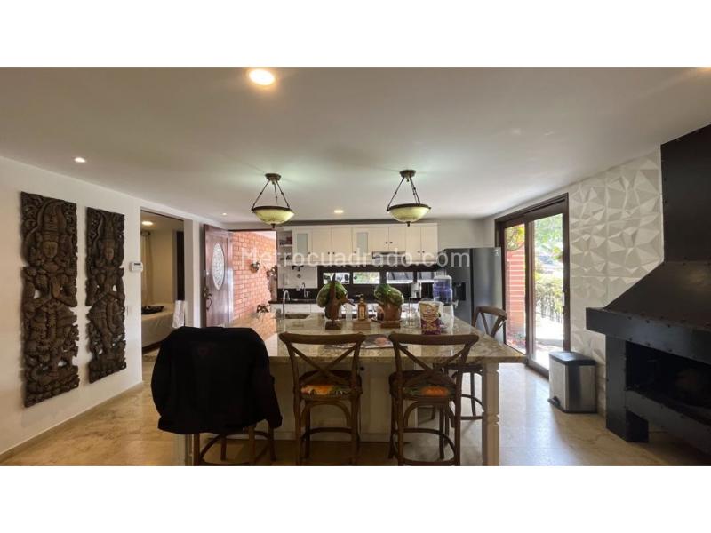 3BR House in El Retiro (220 m²) - 4