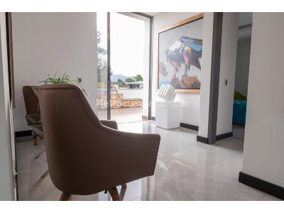 Casa de 5 alcobas en venta en Llanogrande, Rionegro · foto 10 de 20