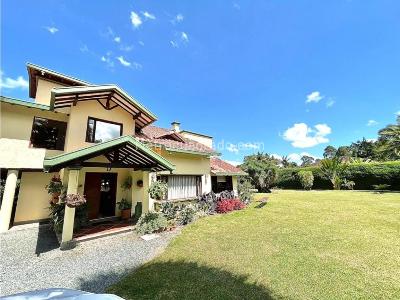 Casa de 4 alcobas en venta en Llanogrande, Rionegro, 550 m² · foto 2 de 20