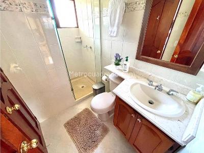 Casa de 4 alcobas en venta en Llanogrande, Rionegro, 550 m² · foto 15 de 20
